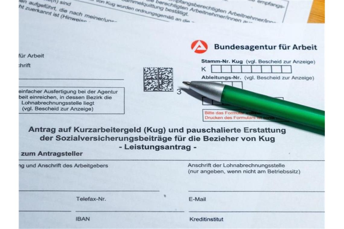 Ein Antragsformular für Kurzarbeitergeld. Foto: Jens Büttner/dpa-Zentralbild/dpa