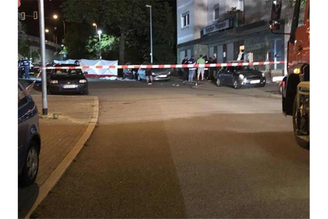 Todesfahrer von Pirmasens: Justiz geht von Tötung aus Ein Betrunkener ist in Pirmasens in eine Menschengruppe gefahren. Foto: Polizei Pirmasens/dpa