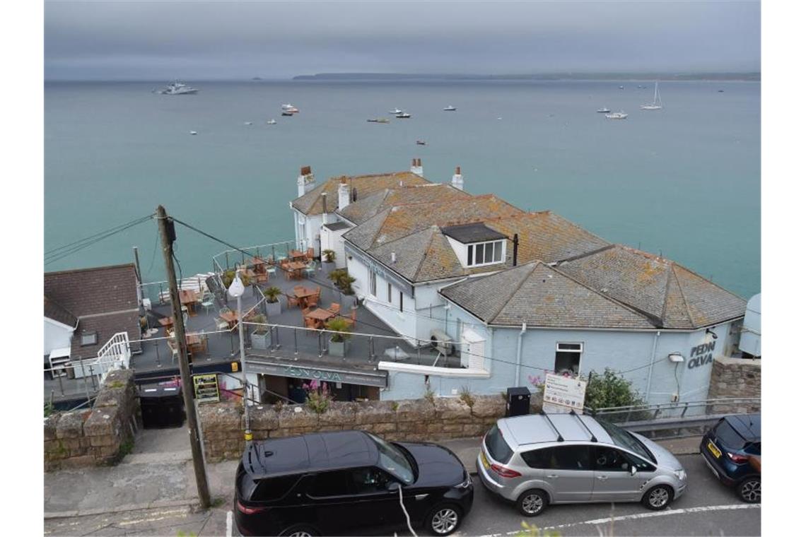 Ein Blick auf das Pedn Olva Hotel in Cornwall, in dem es zu einem Coronavirus-Ausbruch gekommen war und das im Vorfeld des G7-Gipfels komplett geschlossen wurde. Foto: Ben Birchall/PA Wire/dpa