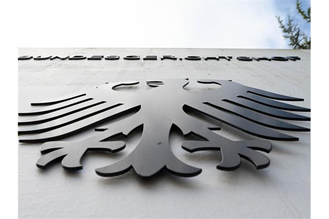 „Thermofenster“-Urteil des BGH: Blick auf andere Vorwürfe Ein Bundesadler mit dem Schriftzug "Bundesgerichtshof" ist zu sehen. Foto: Uli Deck/dpa/archivbild
