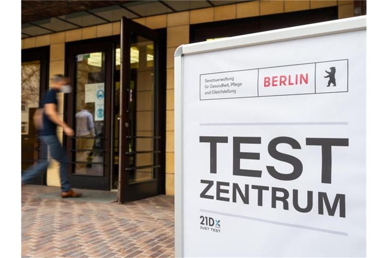 Ein Corona-Testzentrum in der deutschen Bundeshauptstadt. Foto: Christophe Gateau/dpa