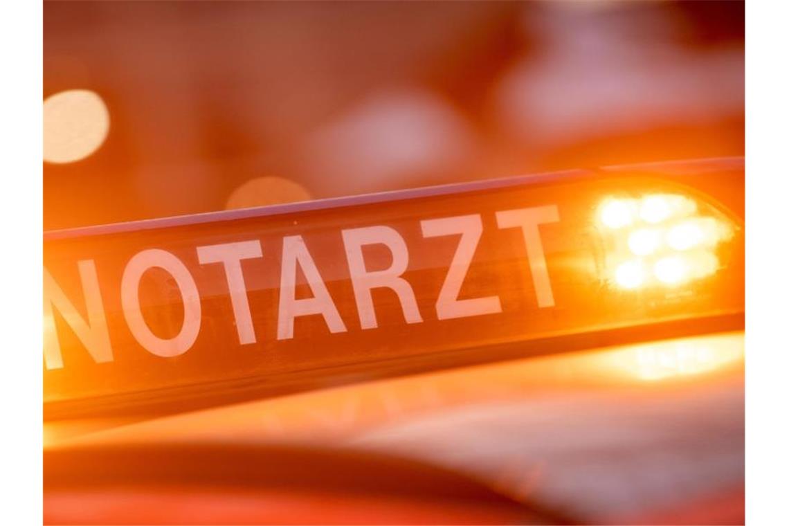 Fußgängerin stirbt nach Unfall mit Baustellenfahrzeug