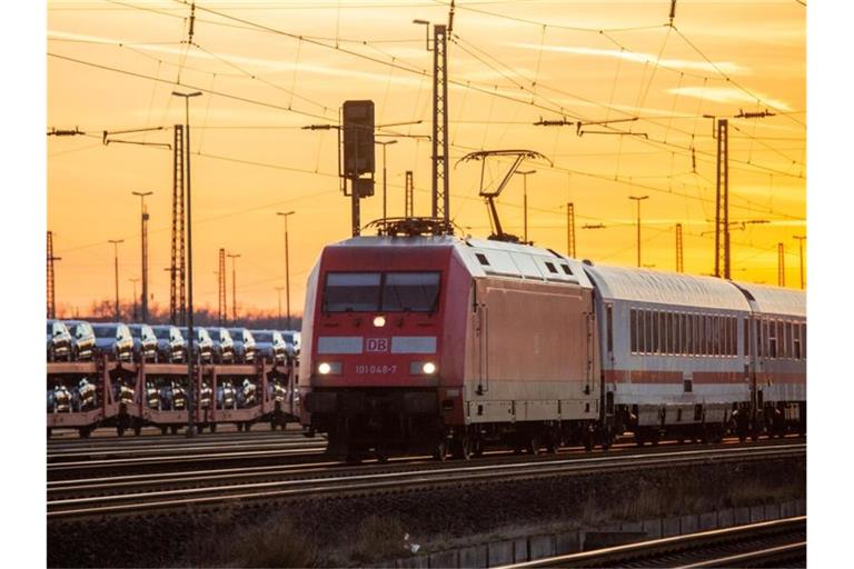 Ein DB-Intercity nahe Hannover (Symbolbild). Foto: Raphael Knipping/dpa