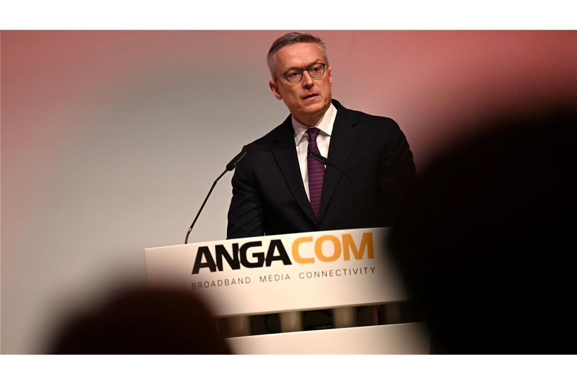Ein DSL-Aus "mit der Brechstange" möche er nicht: Bundesdigitalminister Karsten Wildberger (CDU).