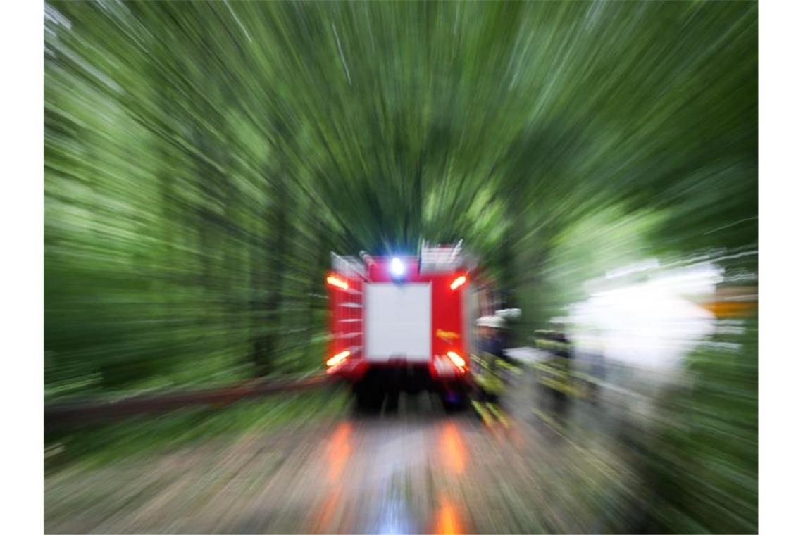 Ein Einsatzwagen der Feuerwehr. Foto: Friso Gentsch/Archivbild