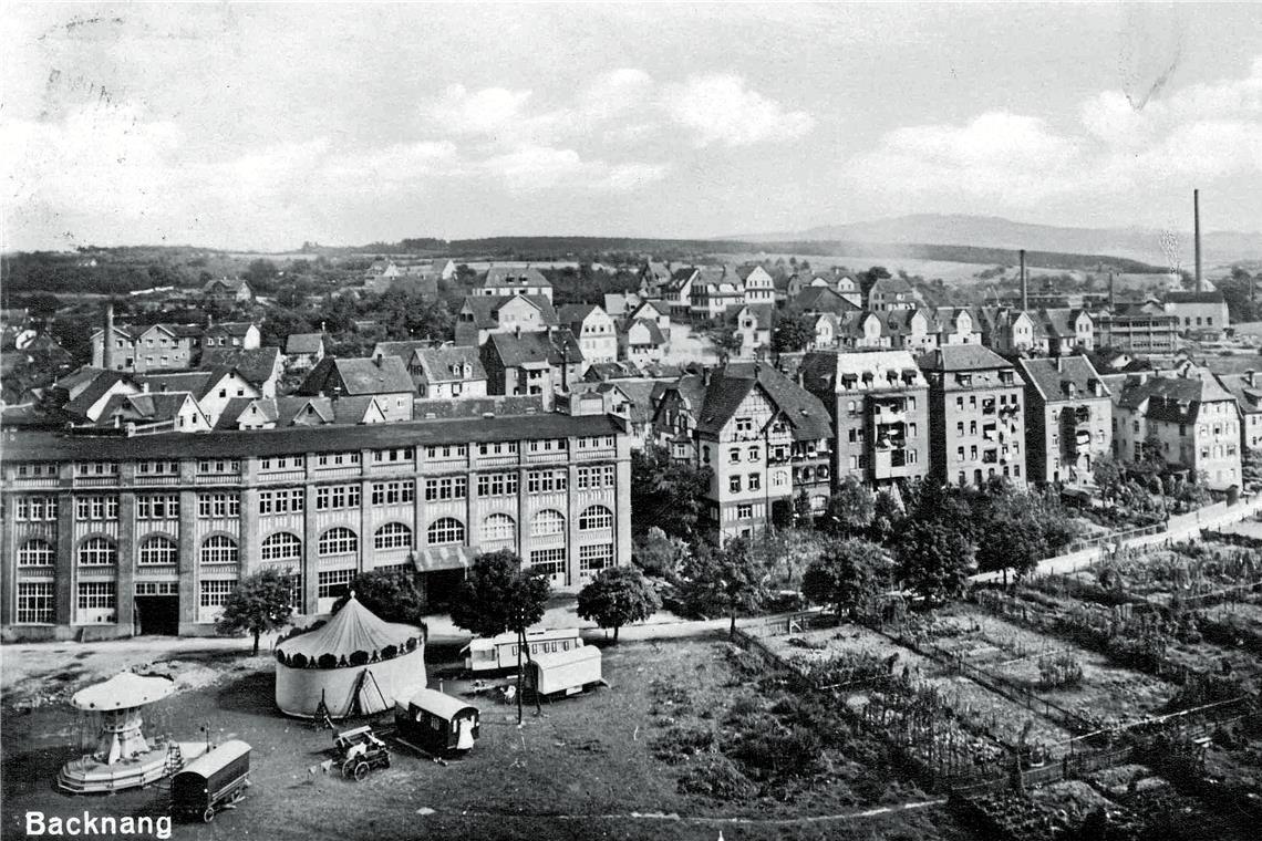 Ein Fahrgeschäft oder Zirkus gastiert auf der Bleichwiese Anfang der 1930er-Jahre. Repros: P. Wolf