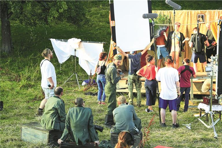 Ein Filmteam der Filmakademie dreht bei Spiegelberg-Großhöchberg einen Film. Fotos: A. Becher