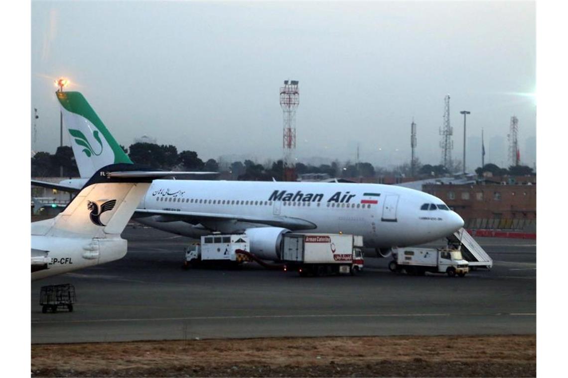 Ein Flugzeug der iranischen Fluggesellschaft Mahan Air musste notlanden. Foto: Abedin Taherkenareh/EPA/dpa