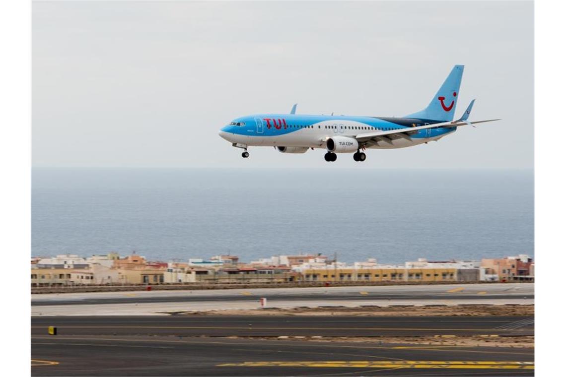 Ein Flugzeug des Konzerns Tui. Symbolfoto. Foto: ARTuro Jimenez/dpa