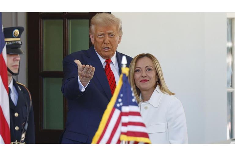 Ein Foto aus besseren Tagen. Das Verhältnis zwischen Donald Trump und Giorgia Meloni ist inzwischen schwer angeschlagen.