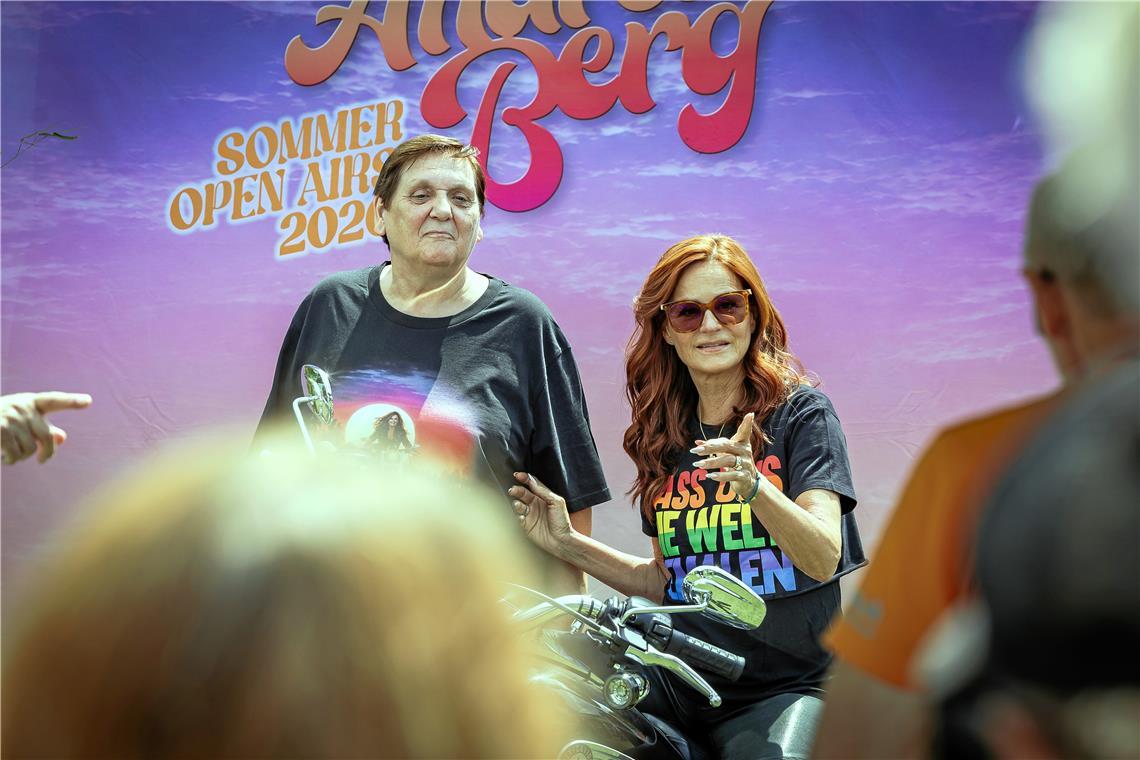 Ein Foto mit Andrea Berg: Das ist die Gelegenheit.