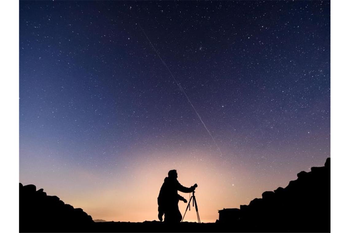 Lichterkette am Nachthimmel: „Starlink“-Satelliten sichtbar