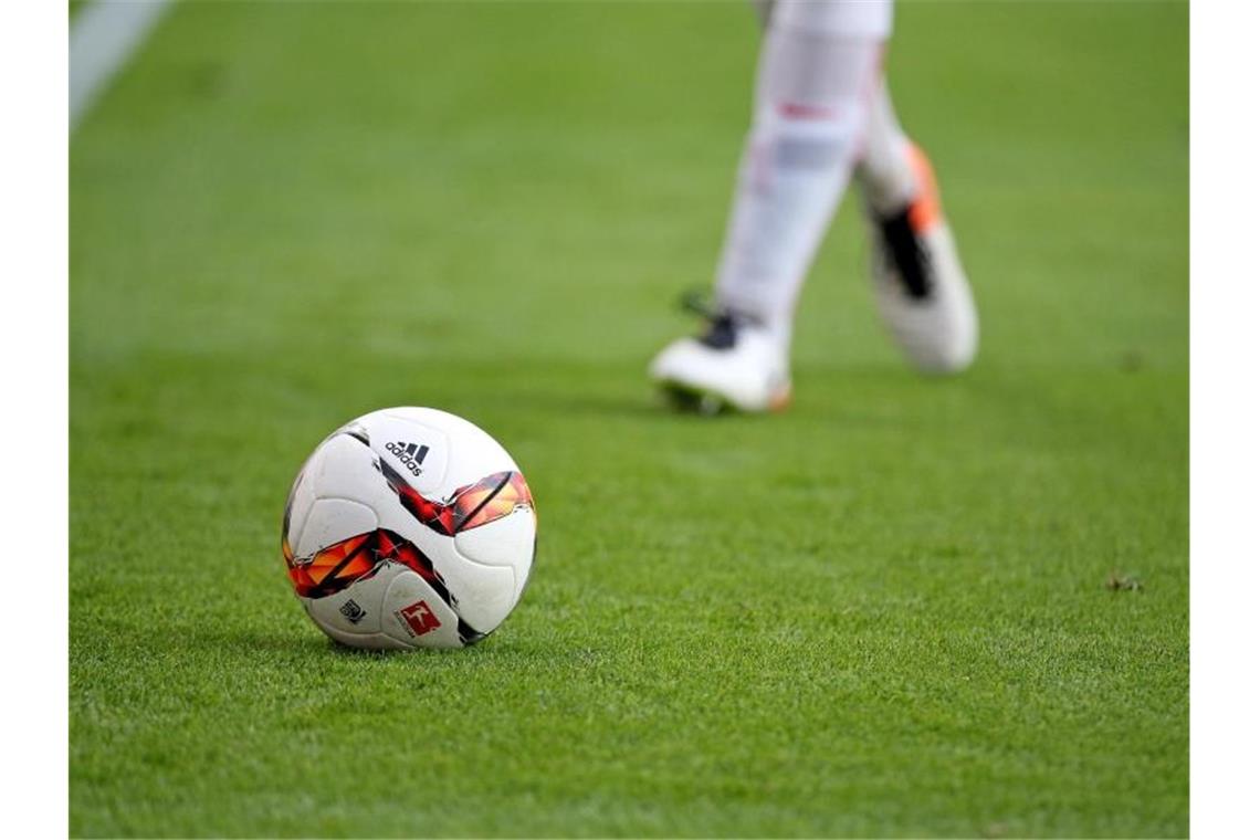 Ein Fußball-Spiel. Foto: Jan Woitas/dpa-Zentralbild/dpa/Symbolbild