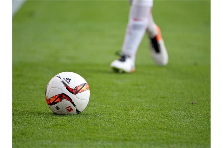 Ein Fußball-Spiel. Foto: Jan Woitas/dpa-Zentralbild/dpa/Symbolbild