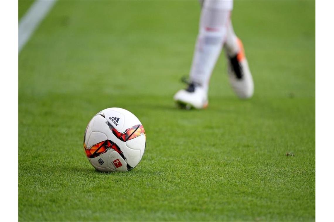 1.FC Kaiserslautern in sportlicher und finanzieller Krise Ein Fußball-Spiel. Foto: Jan Woitas/dpa-Zentralbild/dpa/Symbolbild