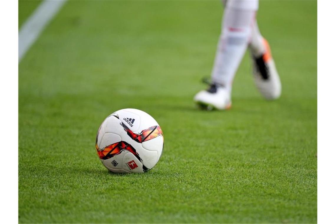 Waldhof Mannheim spendet an WHO und Drittliga-Konkurrenz Ein Fußball-Spiel. Foto: Jan Woitas/dpa-Zentralbild/dpa/Symbolbild