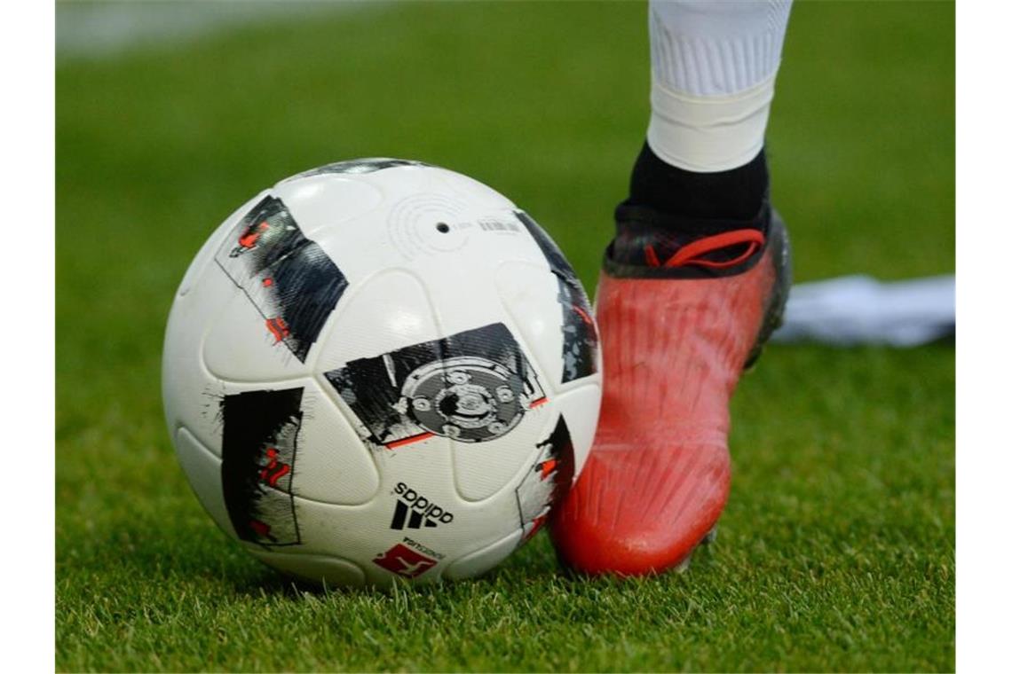 Stuttgart gewinnt Testspiel gegen ungarischen Pokalsieger Ein Fußball-Spiel. Foto: Patrick Seeger/dpa/Symbolbild
