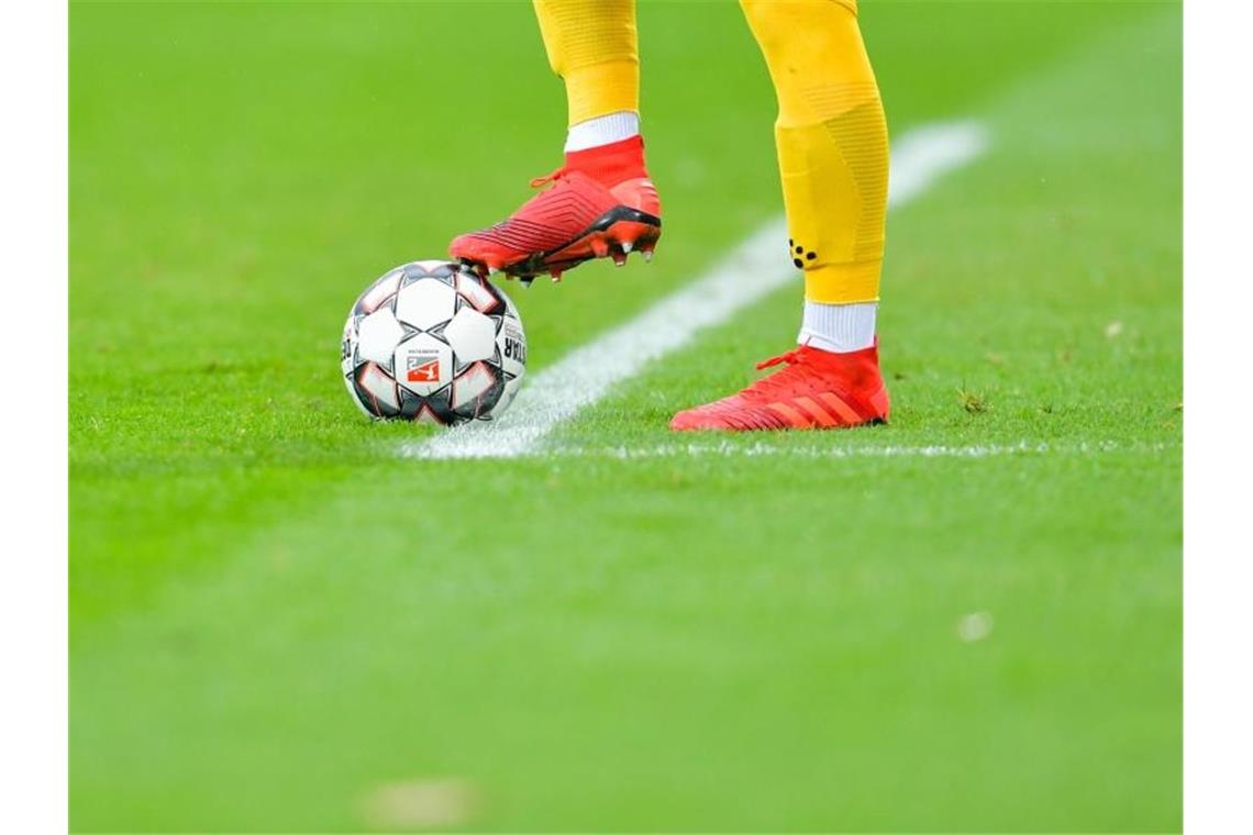 Corona-Fälle bei Heidenheim: Spiel gegen HSV findet statt Ein Fußball-Spiel. Foto: Uwe Anspach/dpa/Symbolbild