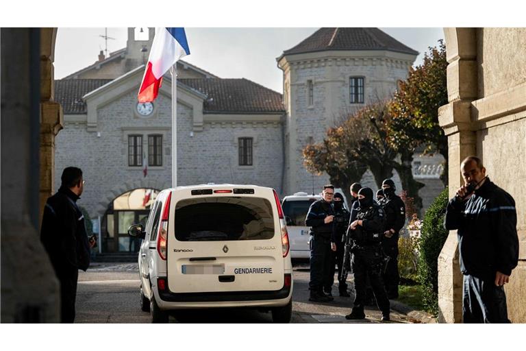 Ein Gefängnisausbrecher in Frankreich ist später beim Kaffeetrinken in einem Bistro gefasst worden. (Symbolfoto)