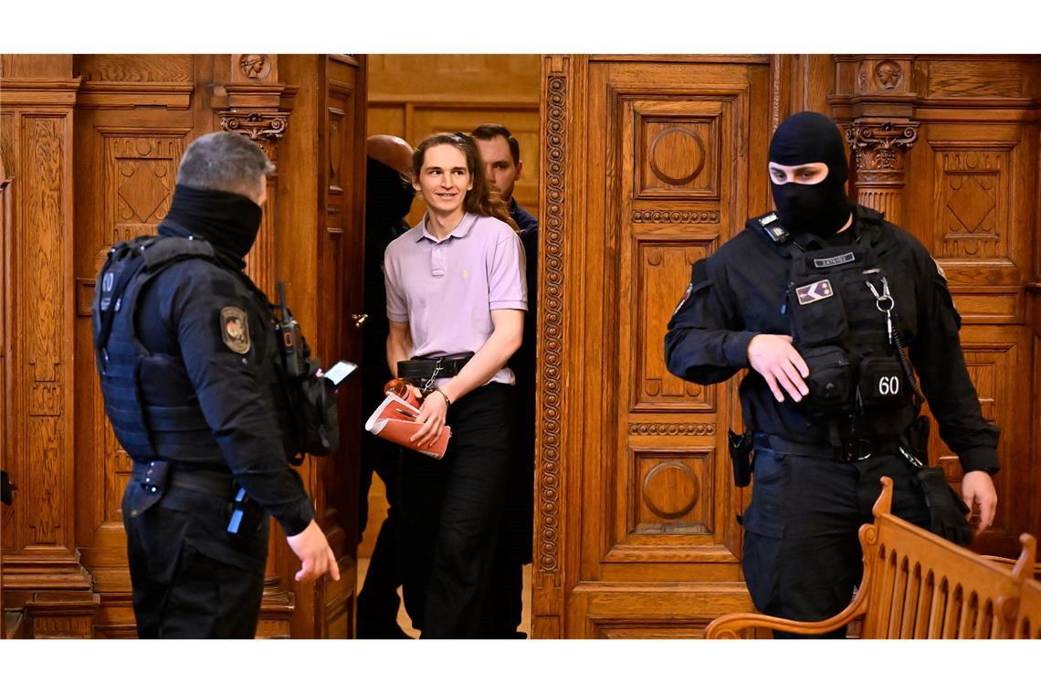 Acht Jahre Haft in Ungarn für Maja T. aus Deutschland