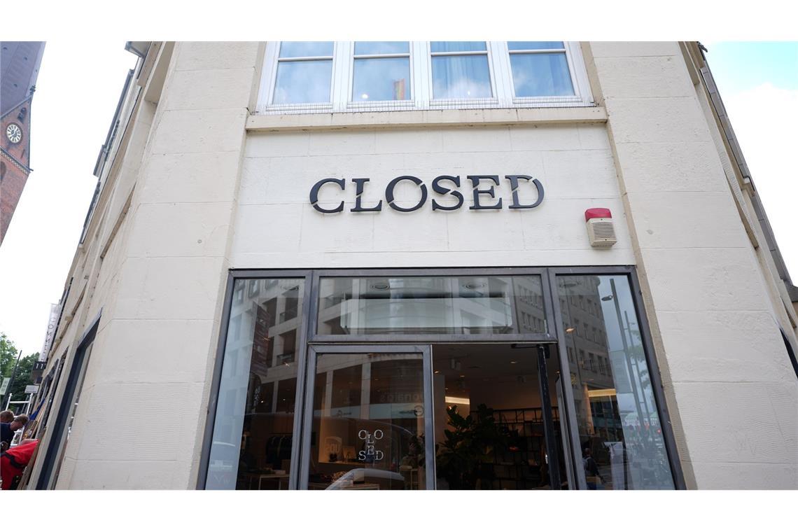 Ein Geschäft der Modemarke Closed in der Hamburger Innenstadt.