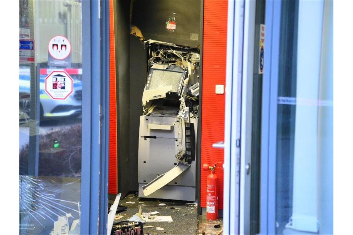 Bank zieht nach Automatensprengung Konsequenzen