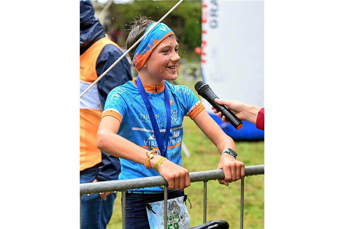 Ein glücklicher Finisher im Interview. 4. Kindercrossduathlon des TC Backnang im...