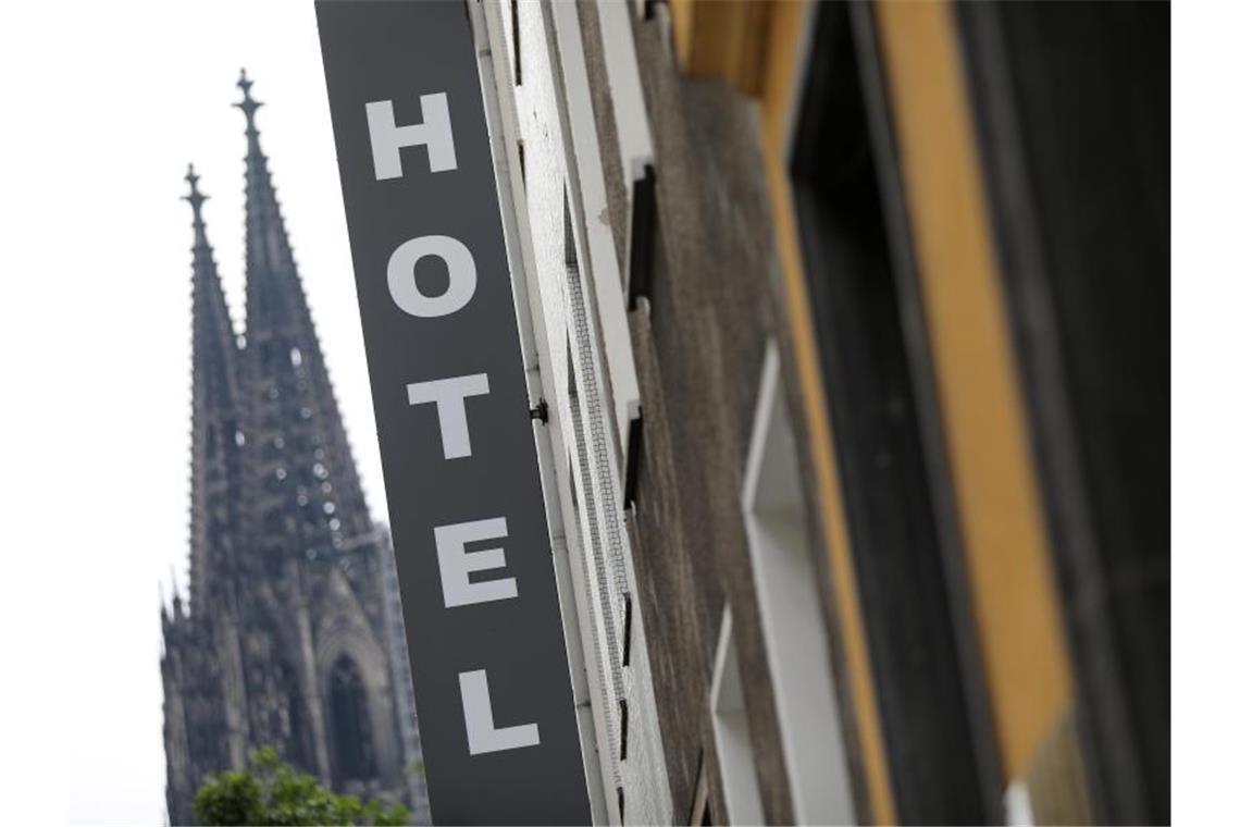 Ein Hotel unweit des Kölner Doms. Foto: Oliver Berg/dpa