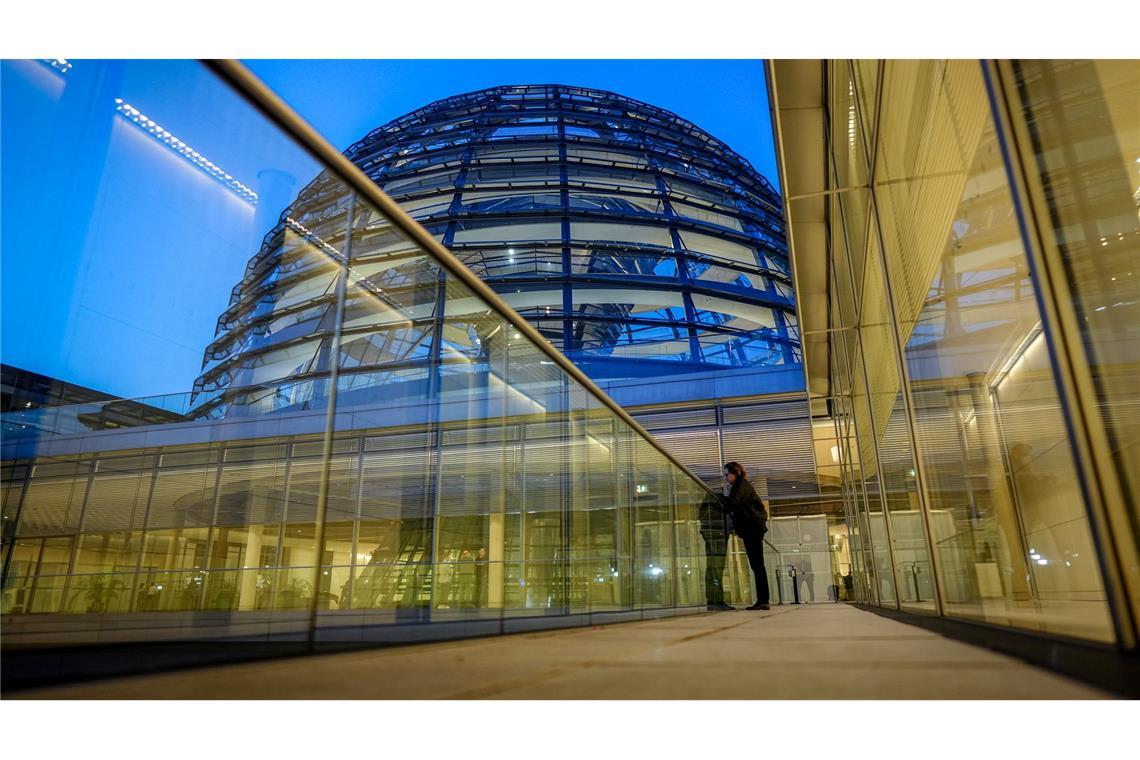 Reichstagskuppel-Architekt Foster wird 90 Ein Koloss aus Glas: die Reichstagskuppel. (Archivbild)