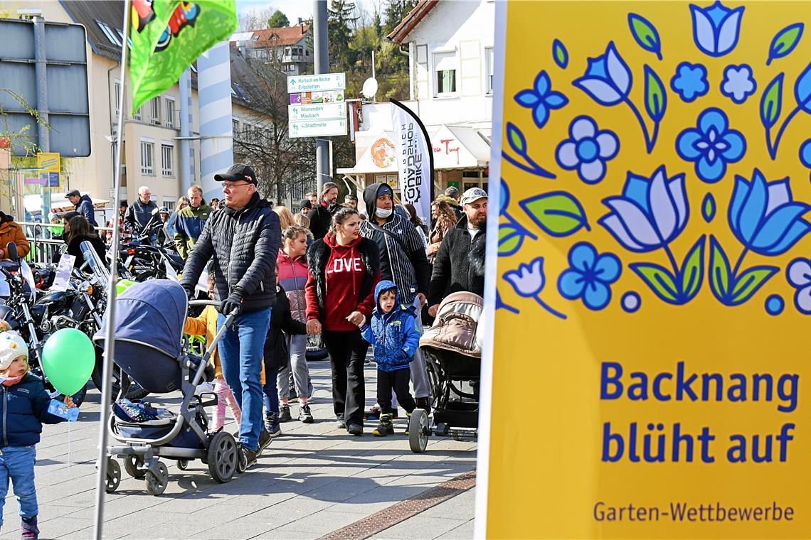 Einzelhandel: Wie steht Backnang nach Corona da? Ein kühler Stadtmarketingauftakt nach der Pandemie war im vergangenen Jahr der Tulpenfrühling am 3. April. Archivfoto: Tobias Sellmaier