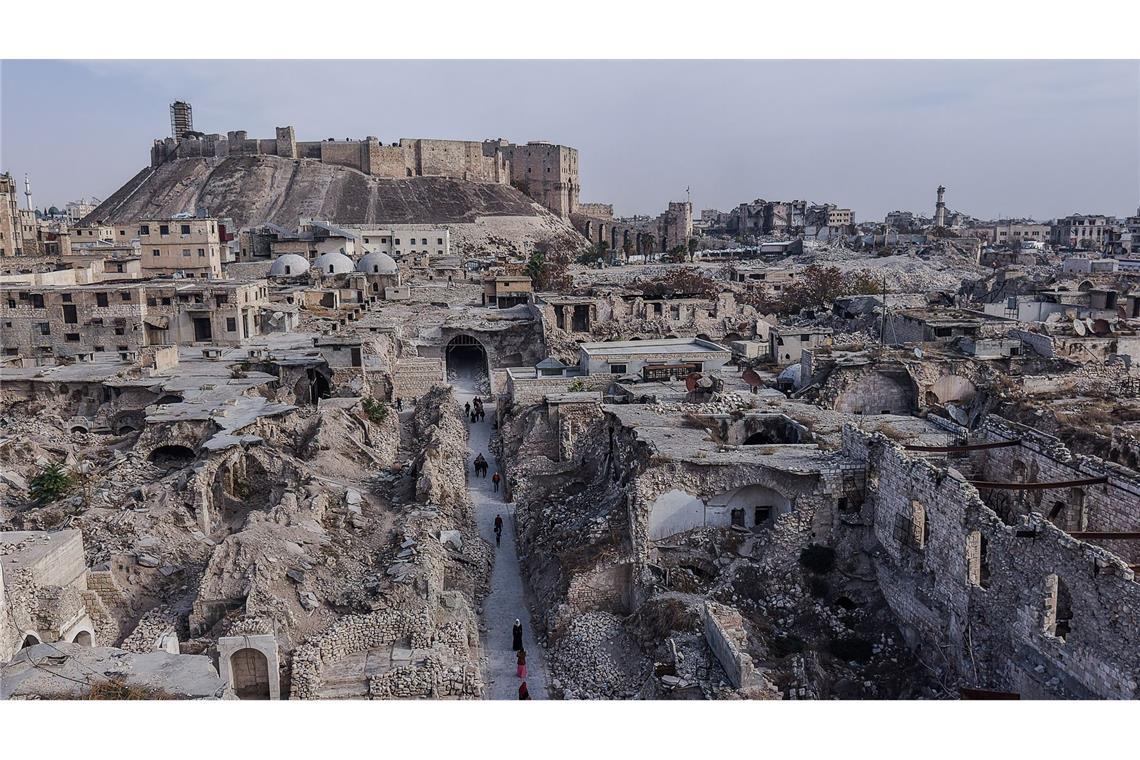 Ein Luftbild zeigt die Zerstörung in der Stadt Aleppo vor dem ersten Jahrestag der Befreiung der Stadt.