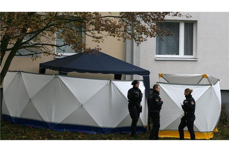 Ein Mädchen ist in Bremen aus einem Fenster gestürzt und den Verletzungen erlegen.