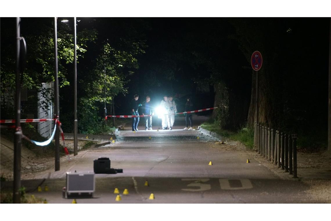 25-Jähriger durch Schuss in Göppingen schwer verletzt Ein Mann ist am Samstag in Göppingen durch Schüsse schwer verletzt worden.