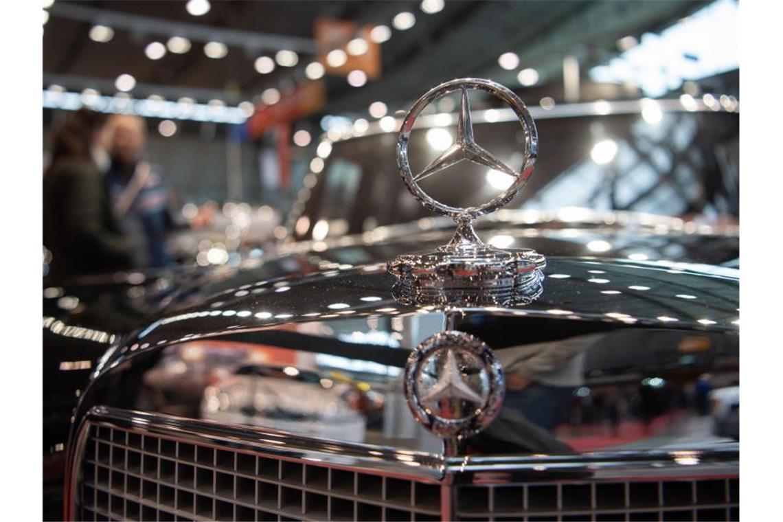 Tausende Oldtimer glänzen auf der Auto-Messe Retro Classics