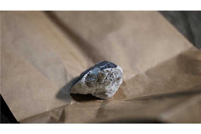 Ein Meteorit ist im Koblenzer Stadtteil Hüls in ein Hausdach eingeschlagen.