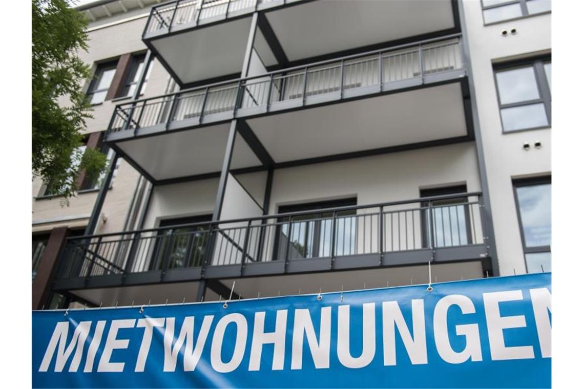 Mieterbund und Wohnungsverband für bezahlbares Wohnen Ein Mietshaus. Foto: Silas Stein/Archivbild
