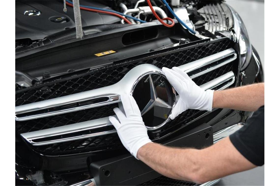 Daimler mit heftigem Gewinneinbruch im ersten Quartal