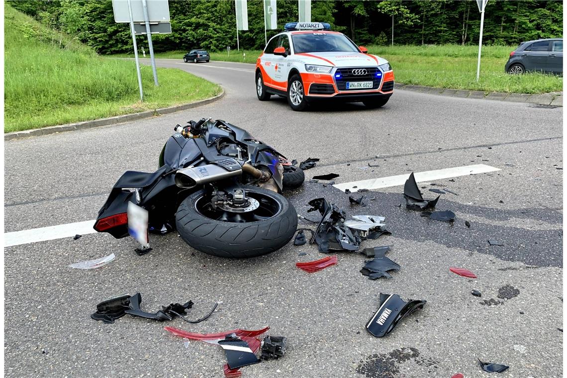 Motorradfahrer bei Welzheim schwer verletzt Ein Motorradfahrer erlitt bei einem Zusammenstoß mit einem PKW schwere Verletzungen. Foto: 7aktuell.de/Kevin Lermer