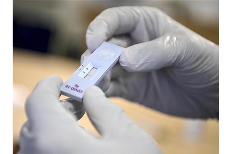 Ein negativer SARS-CoV-2-Antigentest. Foto: Britta Pedersen/dpa-Zentralbild/dpa/Archivbild