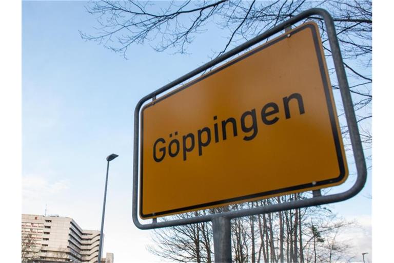 Ein Ortsschild von Göppingen. Foto: Stefan Puchner/dpa