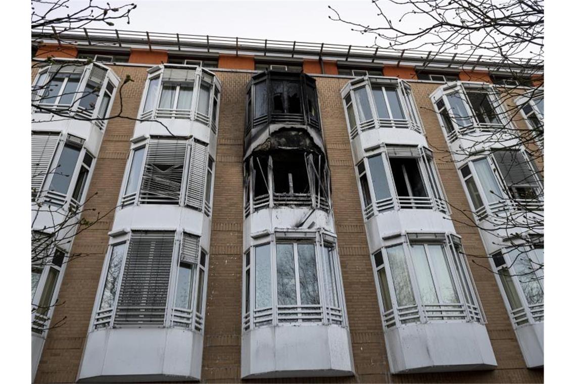 Ein Patientenzimmer der Klinik in Zehlendorf geriet aus noch ungeklärter Ursache in Brand. Foto: Fabian Sommer/dpa