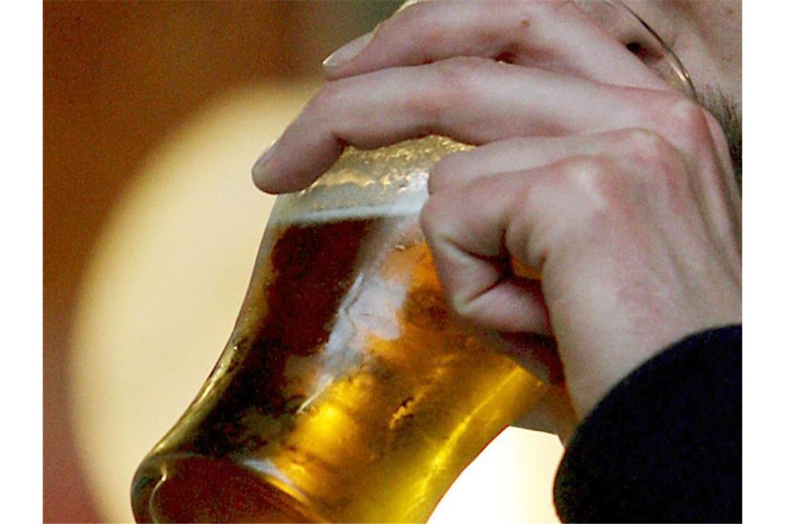 Niedrigere Biersteuer gegen Pubsterben gefordert