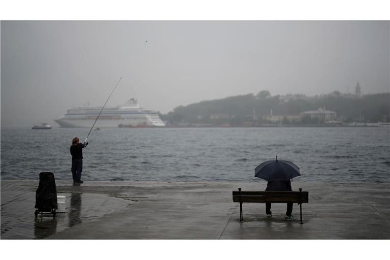 Ein Regentag in Istanbul - angesichts der Wasserprobleme im Land sind darüber viele dankbar. (Archivbild)