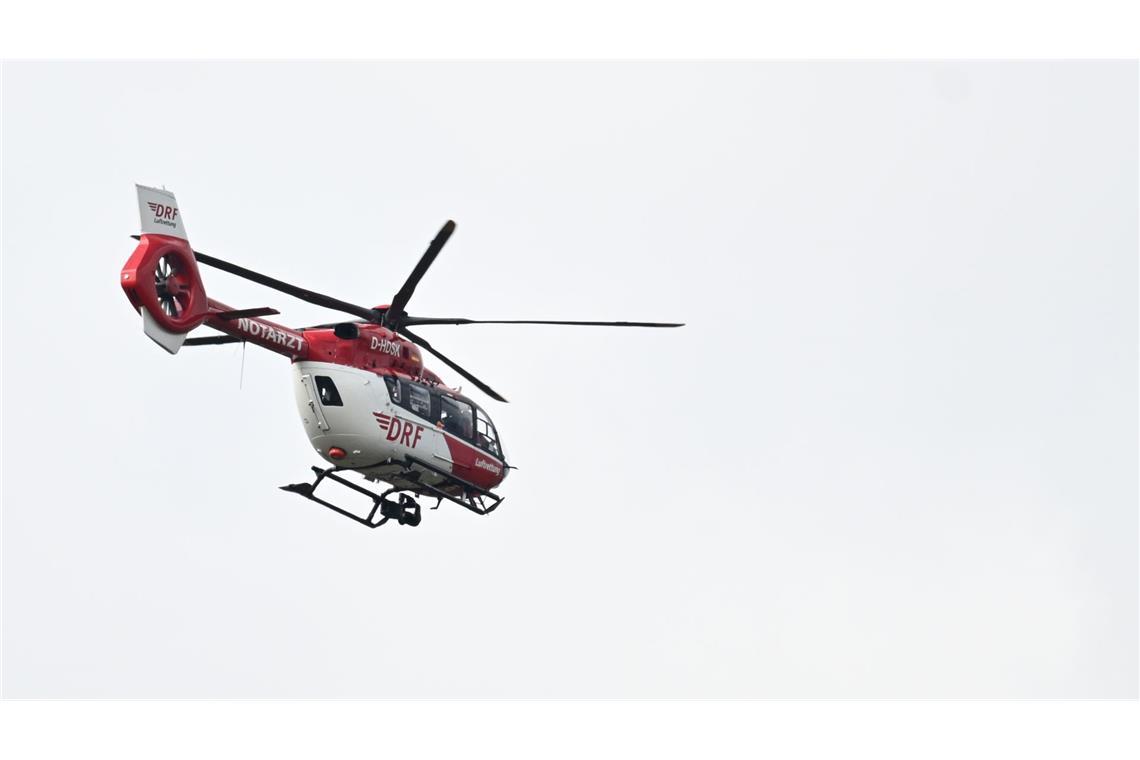 Rettungshubschrauber nach Unfall auf A5 im Einsatz Ein Rettungshubschrauber war im Einsatz. (Symbolbild)