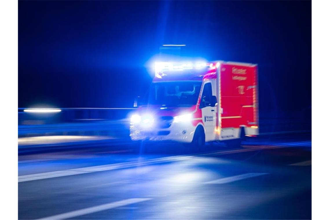 Motorradunfall: 18-Jähriger schwer verletzt