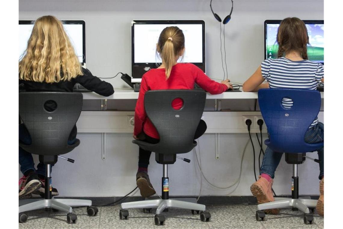 Trend zu höherer Bildung in Deutschland lässt nach Ein Schwerpunkt im diesjährigen Bildungsbericht ist das Thema Bildung in der digitalisierten Welt. Foto: Friso Gentsch/dpa