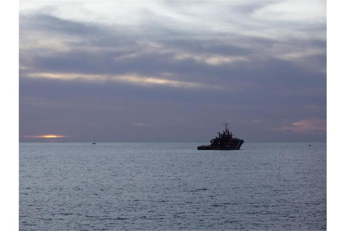 Ein Seenotrettungsschiff vor der Küste von Gran Canaria (Archiv). Foto: Manuel Navarro/dpa