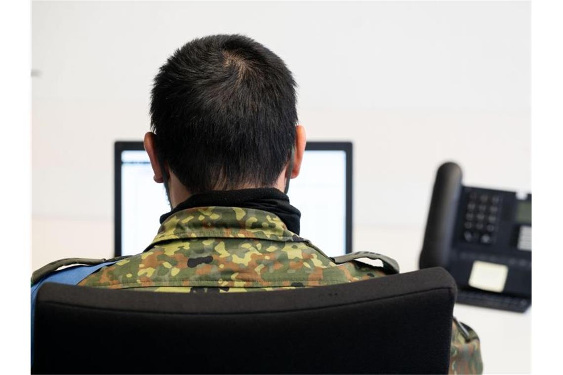 Telefondienst statt Truppenübung: Bundeswehr hilft Kommunen