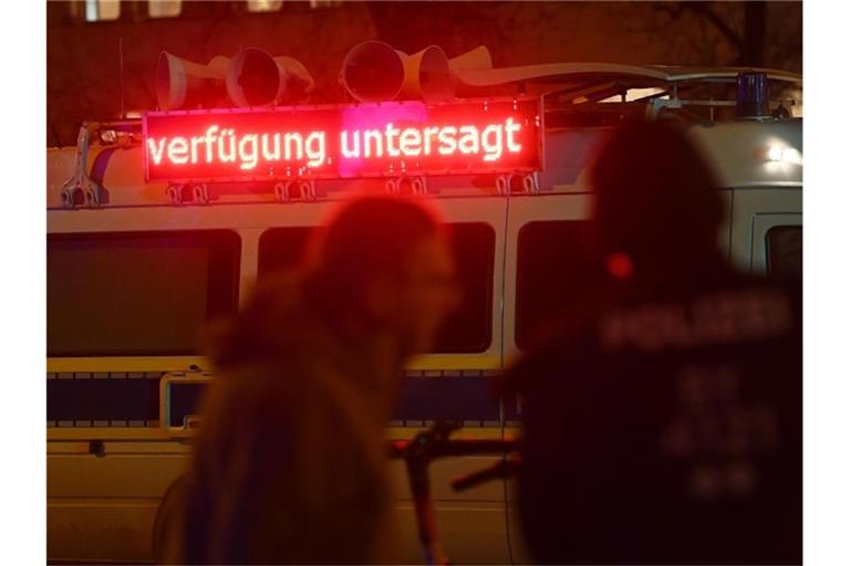 Ein „Spaziergang“ am Abend. Foto: Lennart Preiss/dpa