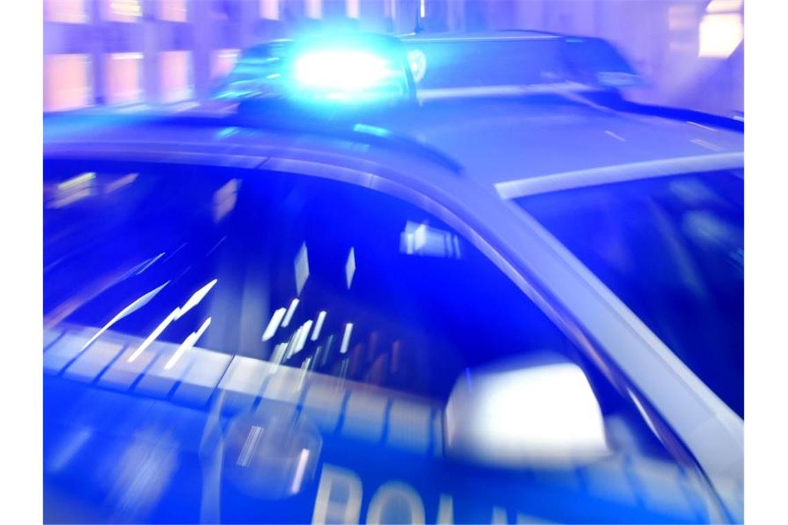 Jugendliche feiern trotz Corona auf Burgruine